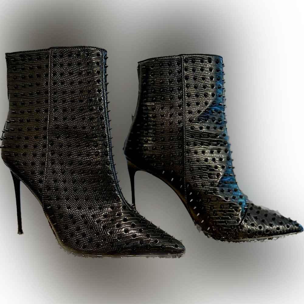 Steve Madden Black Spiked Boots